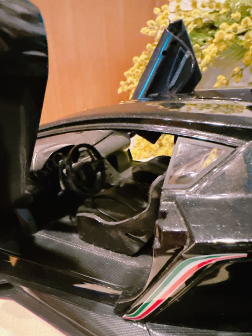 美品　ランボルギーニ　ヴェネーノ　模型　1/10 ミニカー　ダイキャストカー
