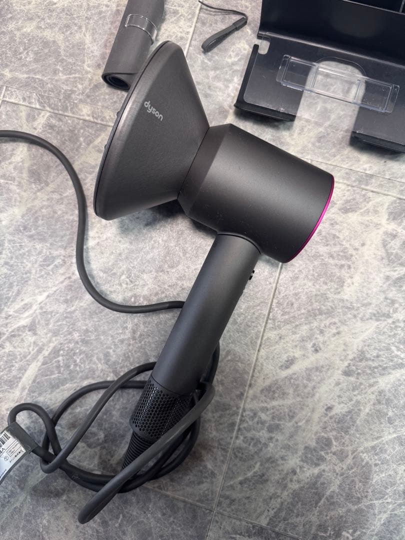 Dyson ヘアドライヤー ドライヤー ダイソン