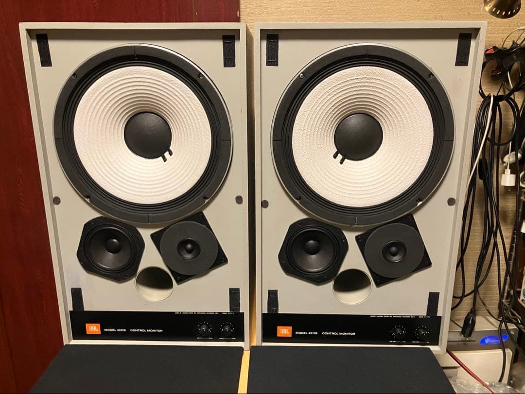 JBL 4311B ジャンク (ジェー ビー エル) スピーカー　ペア