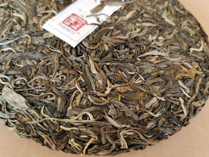 哈尼古茶 布朗山 雲南省 プーアル茶「広別老寨」純料生态古樹茶