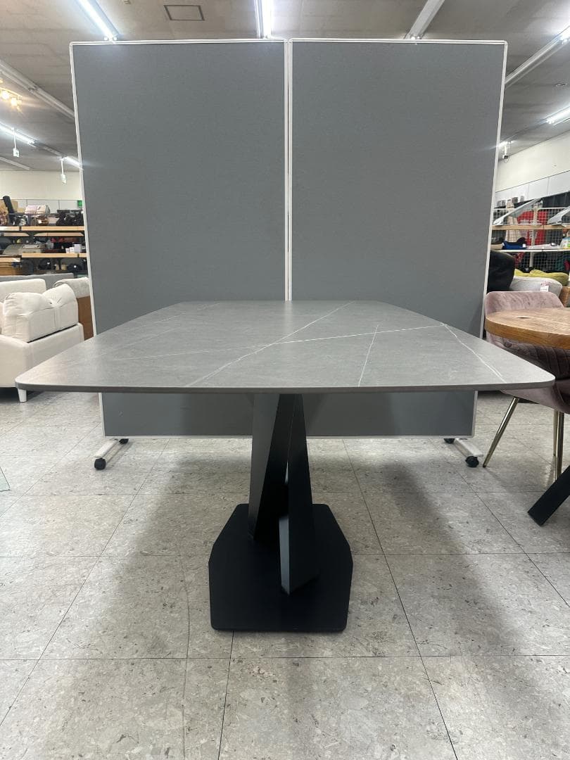 セラミックダイニングテーブル　大理石調　グレー