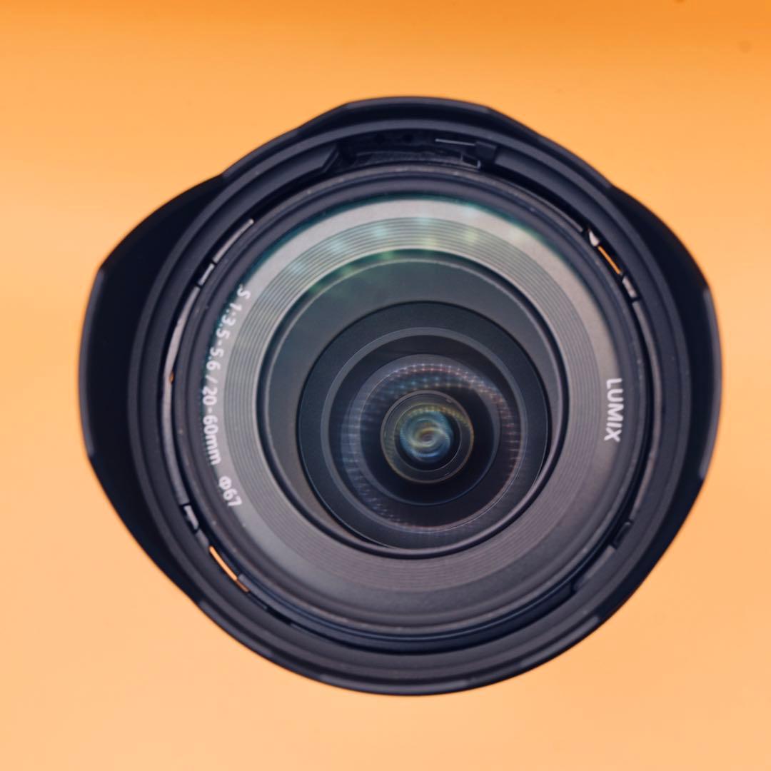LUMIX S 20-60mm F3.5-5.6（S-R2060）純正ズーム