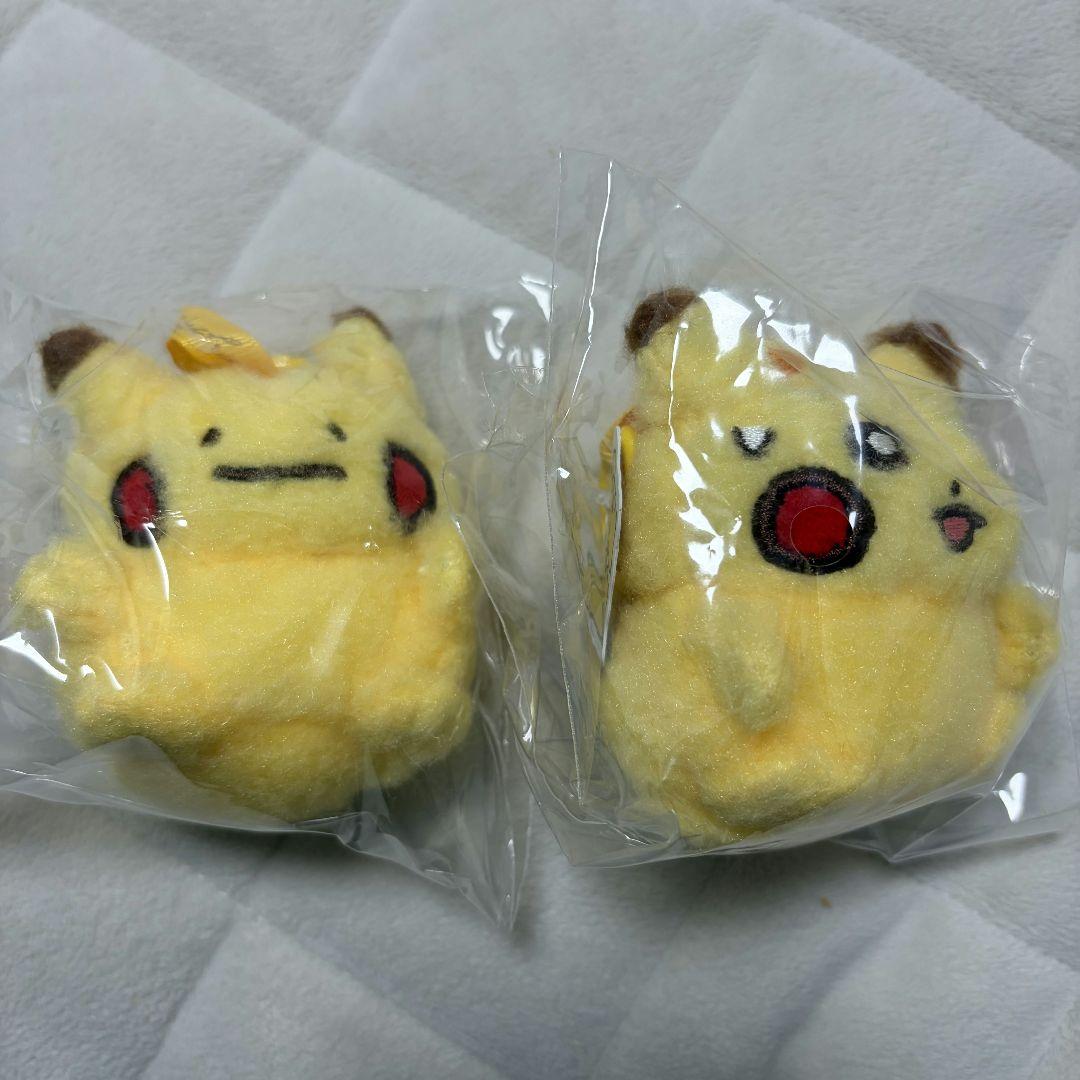 て*読様 メタモン韓国ポップアップ ぬいぐるみキーリング ガチャ ピカチュウ コ