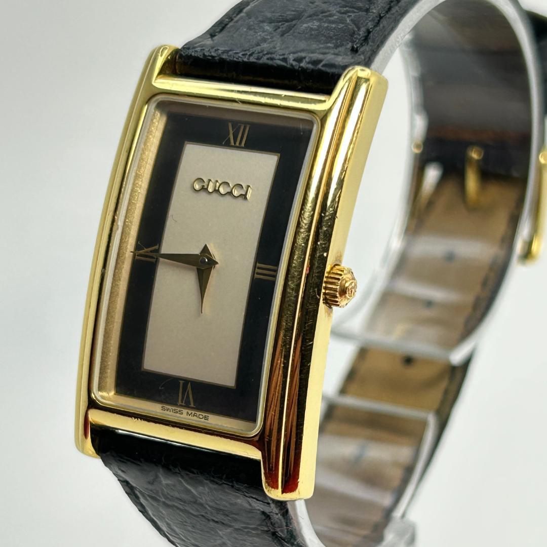 【人気】GUCCI グッチ 2600M レクタンギュラー ブラック文字盤 メンズ