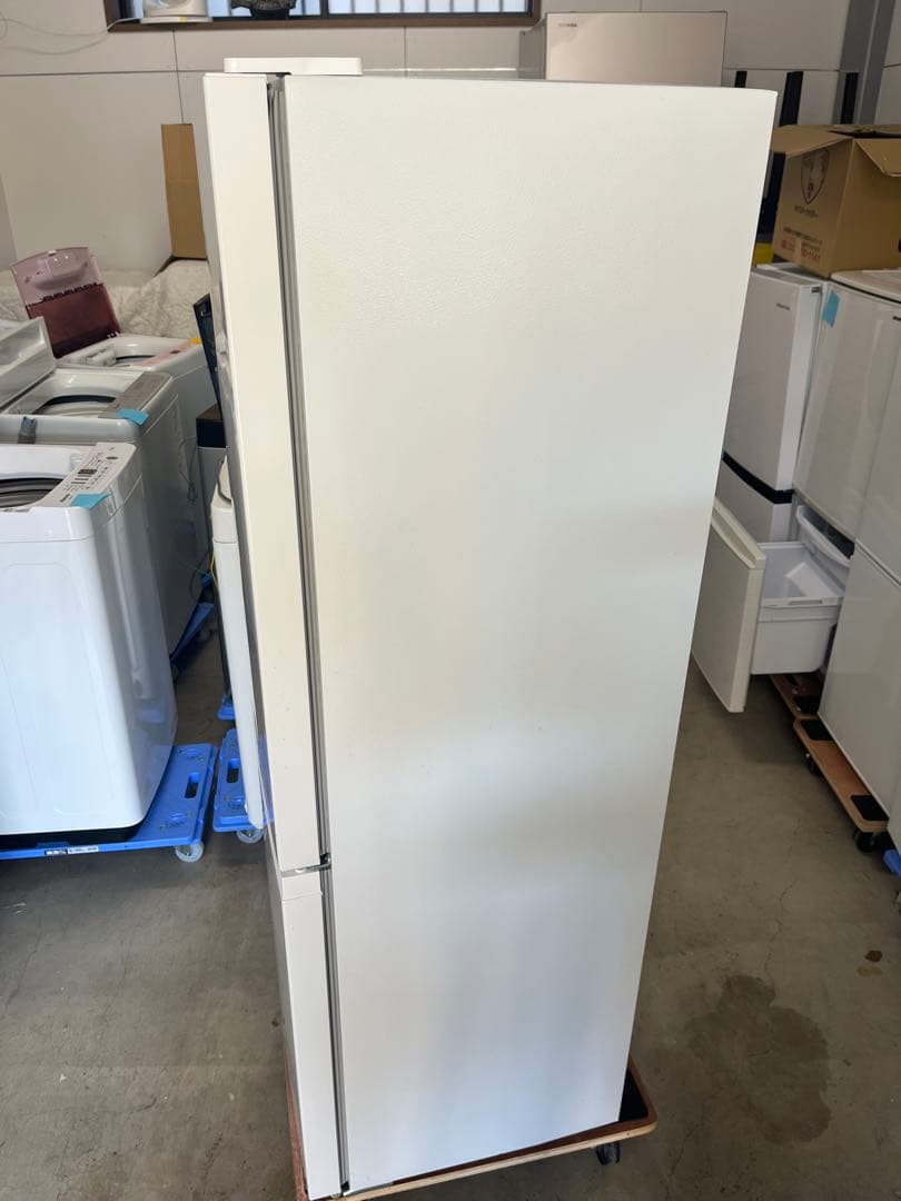 Comfee　冷凍冷蔵庫　174L　RCB169WH1JP　2024年製T