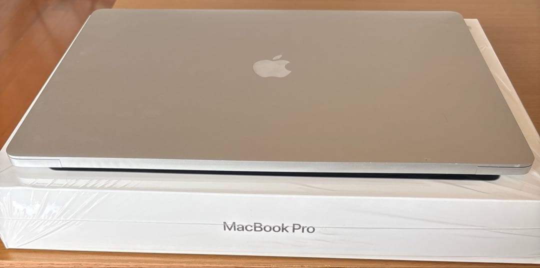 MacBook本体 MacBook Pro 16-inch 32GB, 1TB, 2019