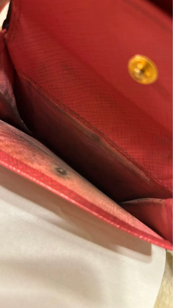 PRADA プラダ 二つ折り財布 黒 ブラックピンク　サファイアーノ 箱付き