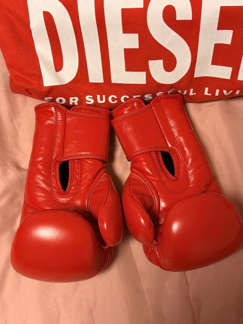 DIESEL ボクシンググローブ 8oz 赤