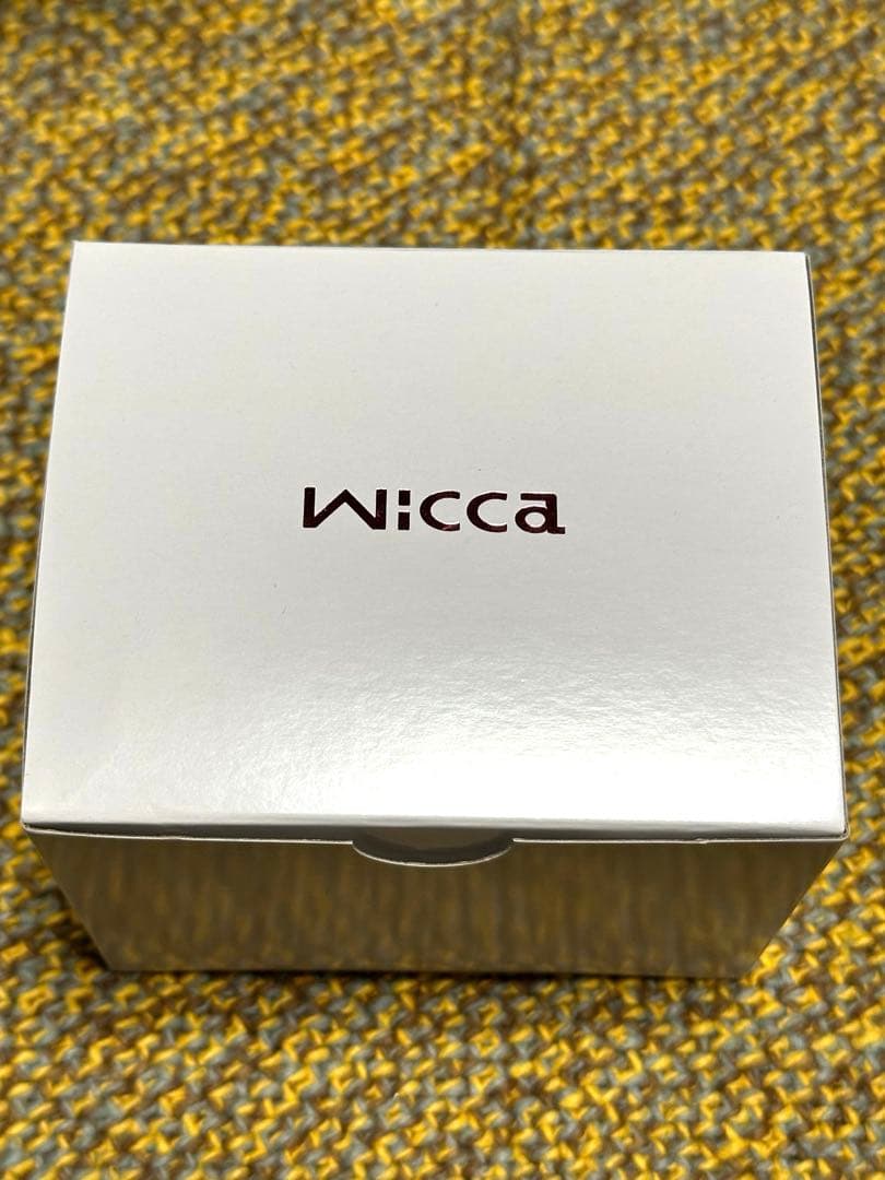 シチズン　wicca KH3-525-90 デイ&デイト　ベージュソーラーテック