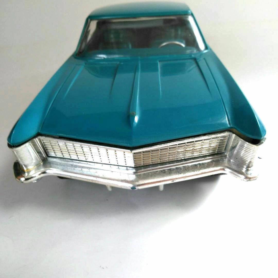 COX　049　GAS POWERED BUICK RIVIERA