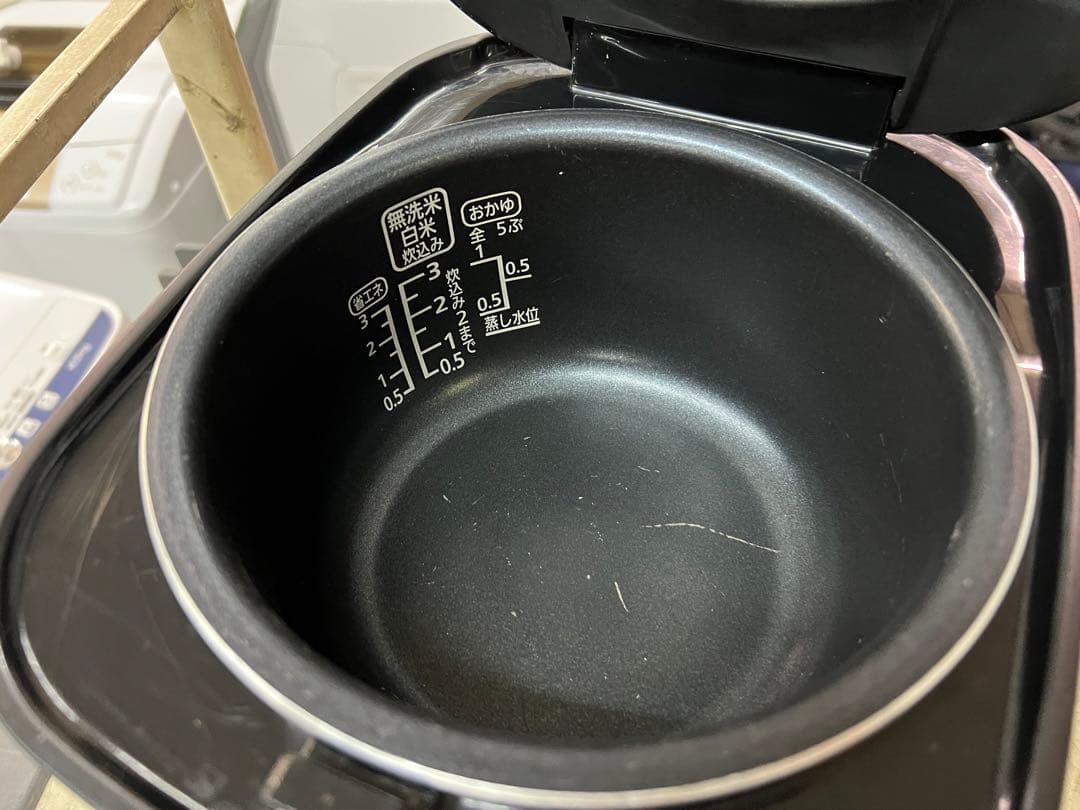 2016年式 3合 0.54L アイリスオーヤマ 炊飯器 RC-MA30-B