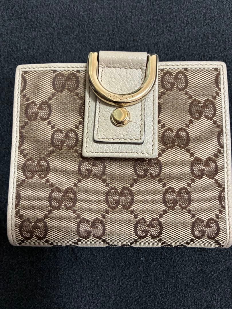Gucci GG 二つ折り財布