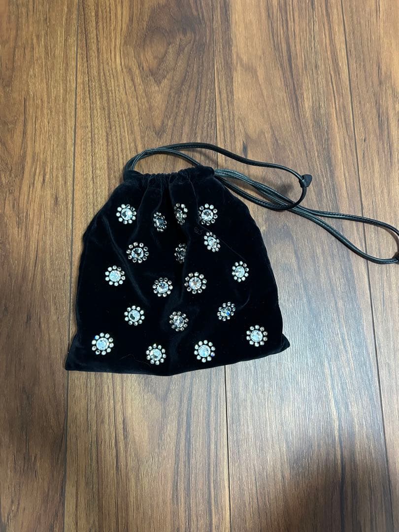 ミュウミュウ　miumiu ブラックベルベット 巾着バッグ