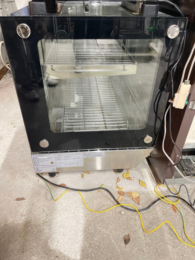 製品名：卓上型対面冷蔵ショーケース