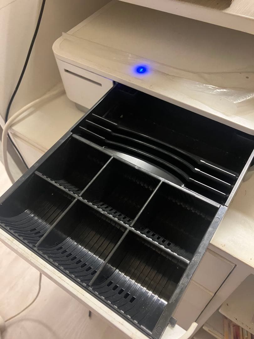 レジスター ホワイト 6仕切り付き