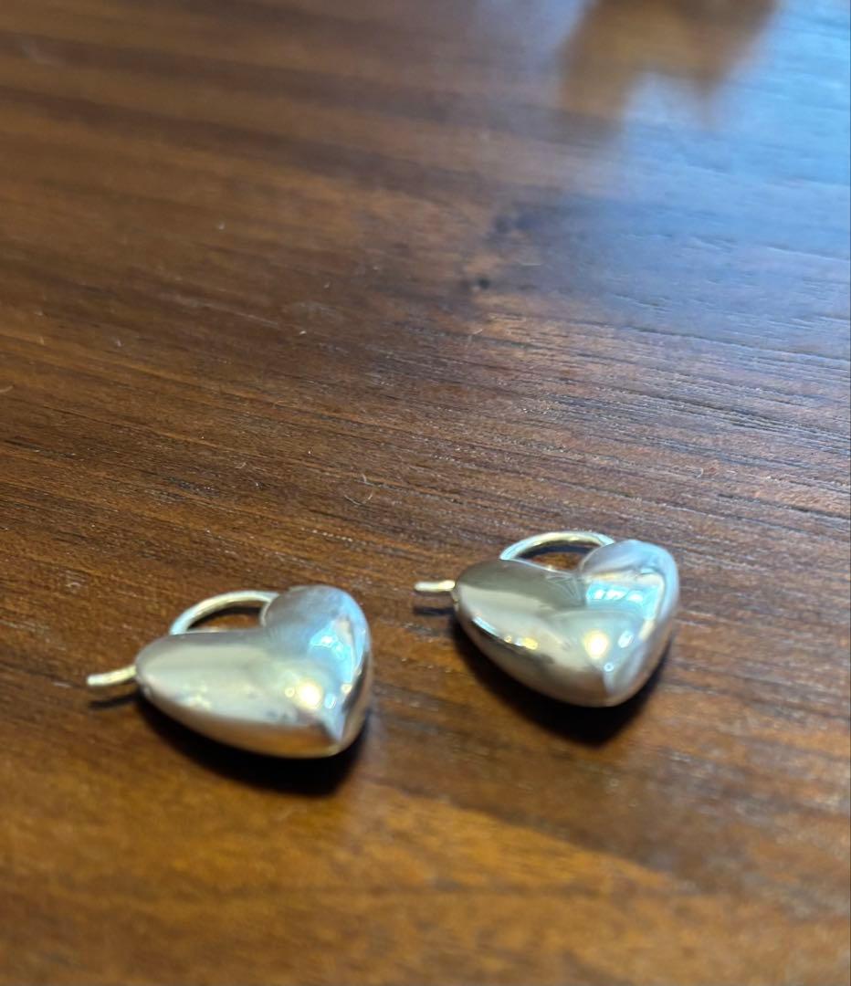 r ∆ 　R.Alagan Tiny puffy heart hoops