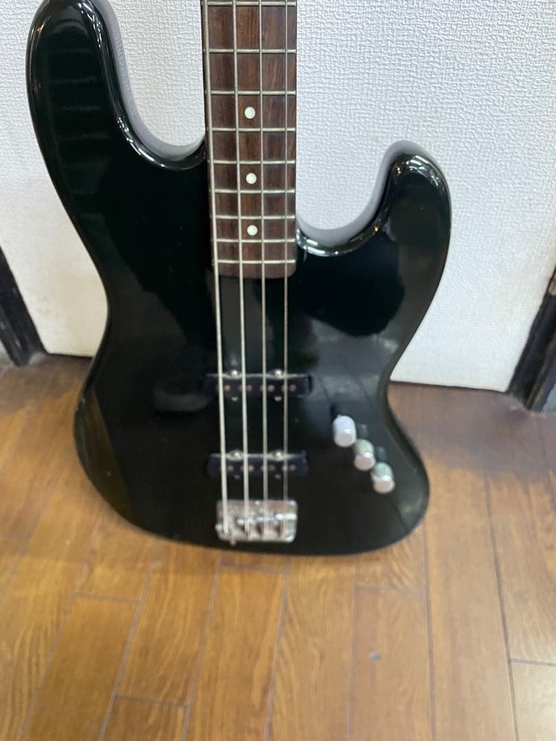 動作未確認　Fernandes Limited Edition ベース