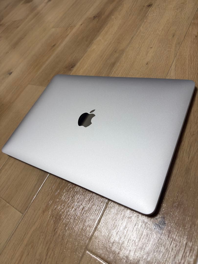 美品　MacBook Pro 13インチ　M1 2020モデル　シルバー