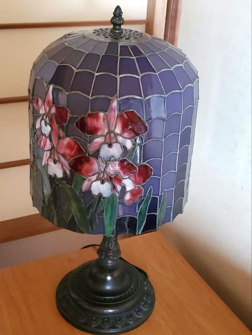 【美色＊】ステンドグラスランプ　カトレア　蘭　大きめ　照明器具　インテリア