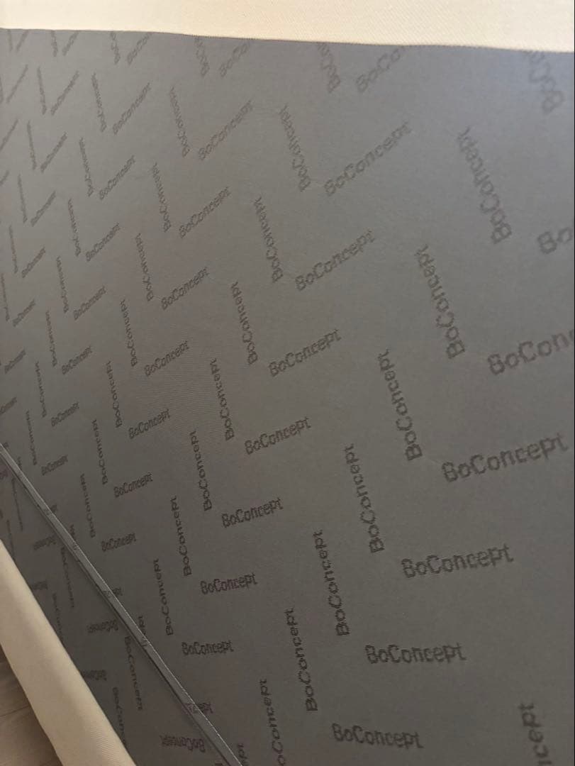 BoConceptベッドフレーム　マットレスサータ