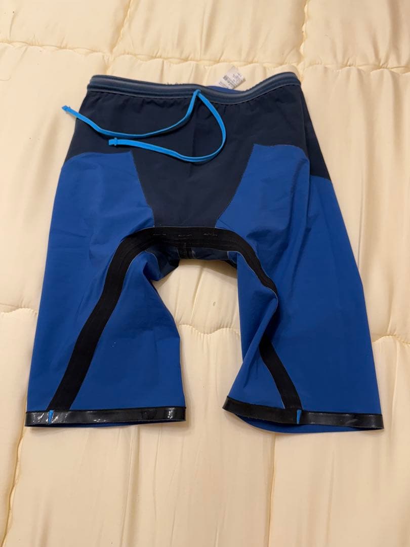 アリーナ　競泳水着　高速水着　アクアフォースストーム　MF 2着セット　ML