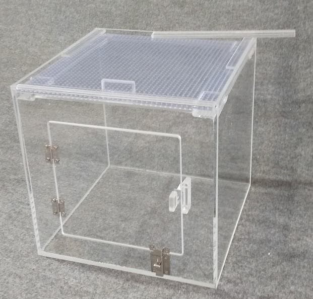 アクリルケージ