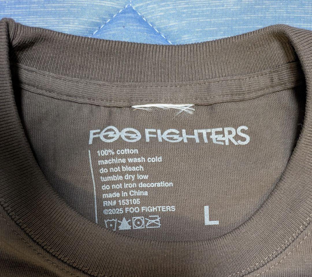 【未着用】Foo Fighters ブル-グローTシャツ L