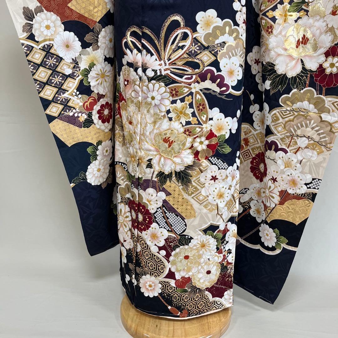 紺地の上品な金彩古典ひ振袖フルセット