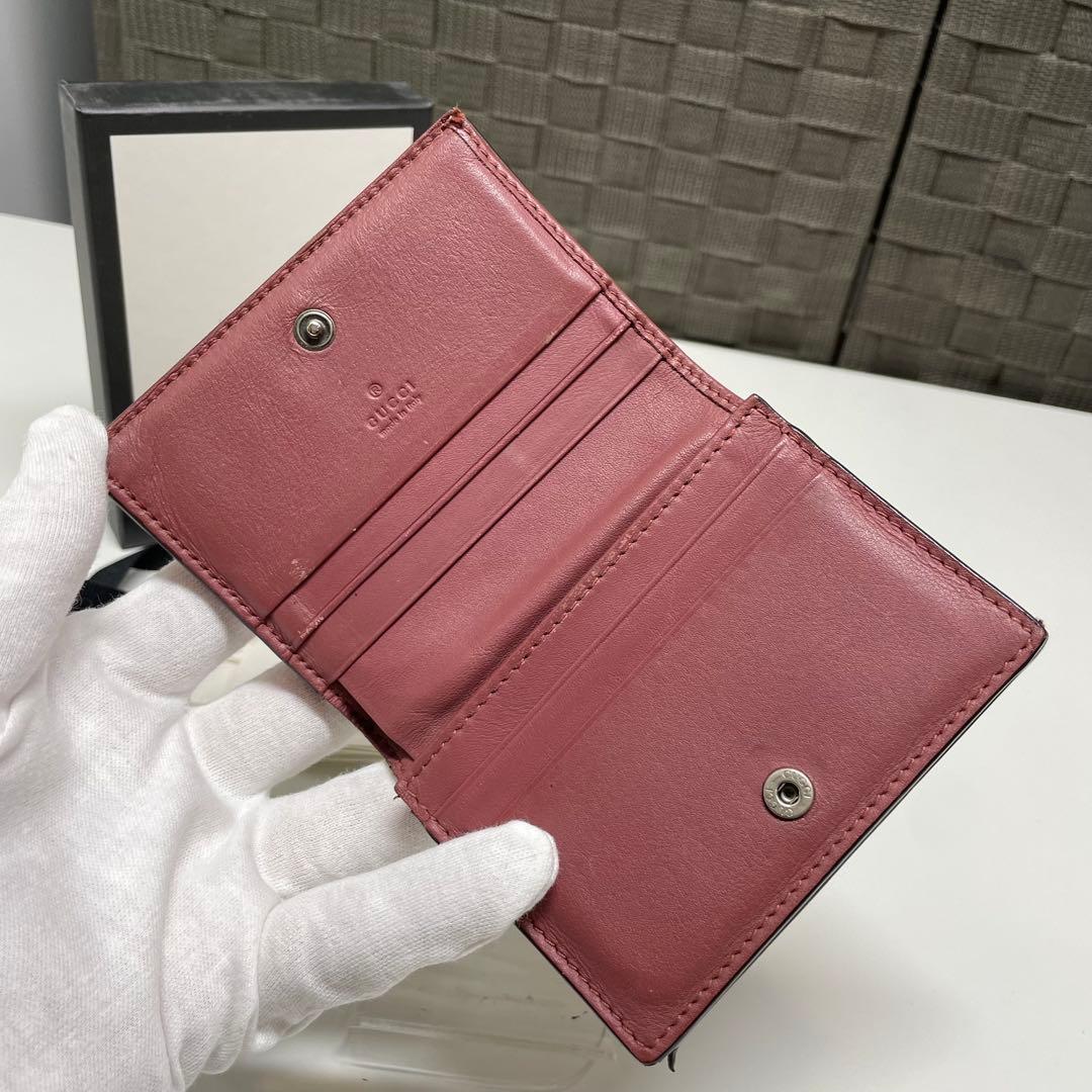 ま*る様 GUCCI フローラ　二つ折り財布　PVC