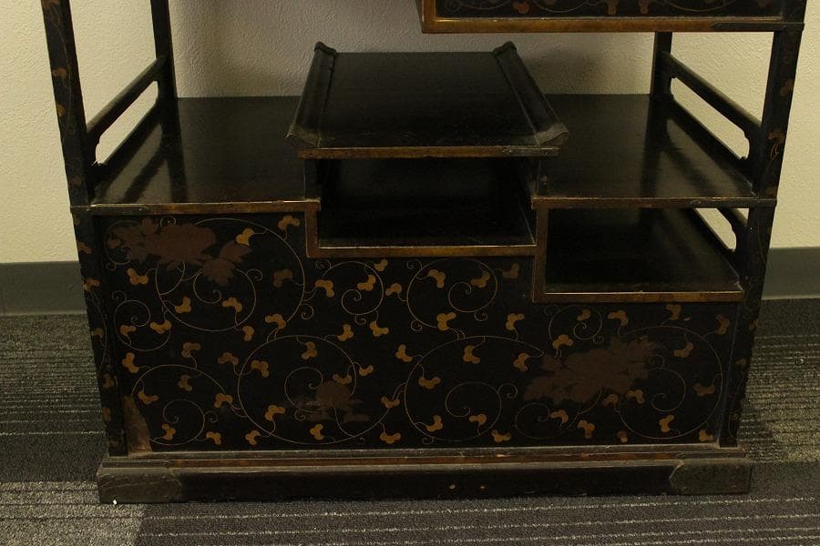 小夜 古美術 纏枝蓮花紋 吉祥蒔絵 棚 時代物 大名道具(AZ999)