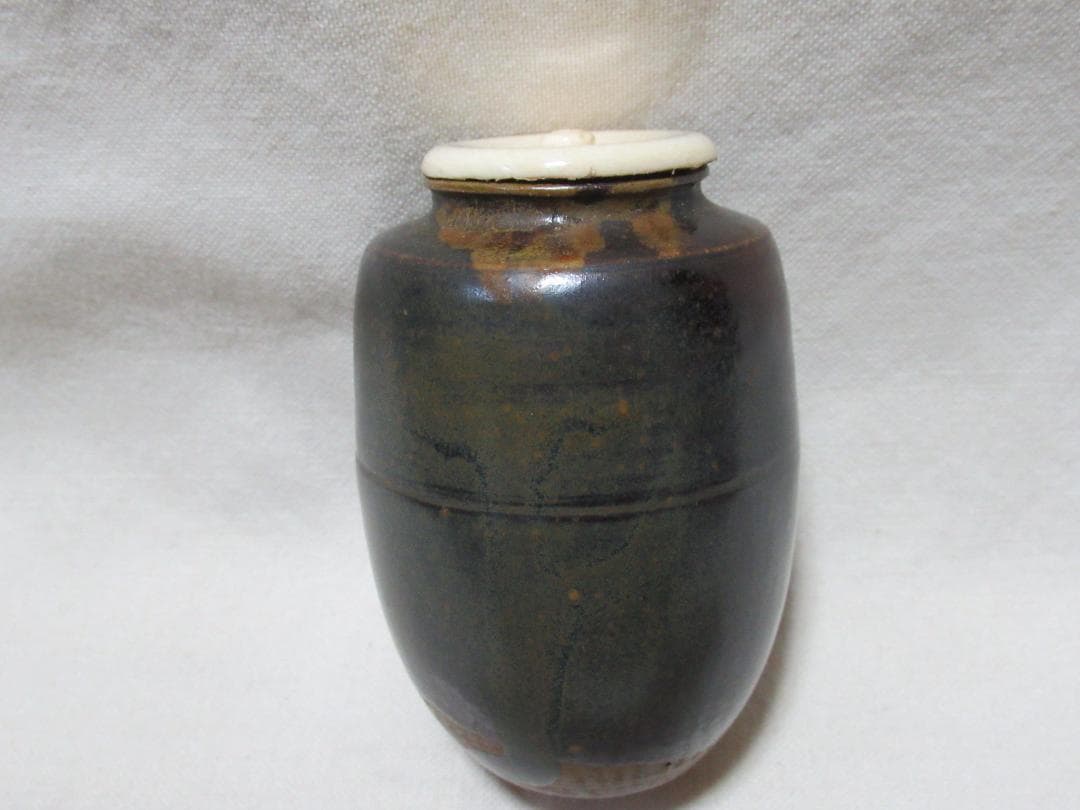 上野焼　１５代熊谷紅陽作　茶入　共箱