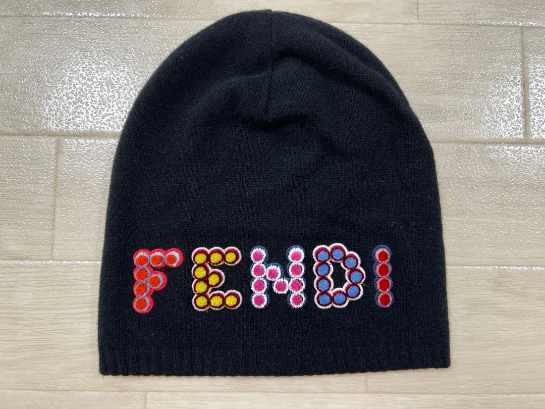 FENDI カシミアウールニットキャップ