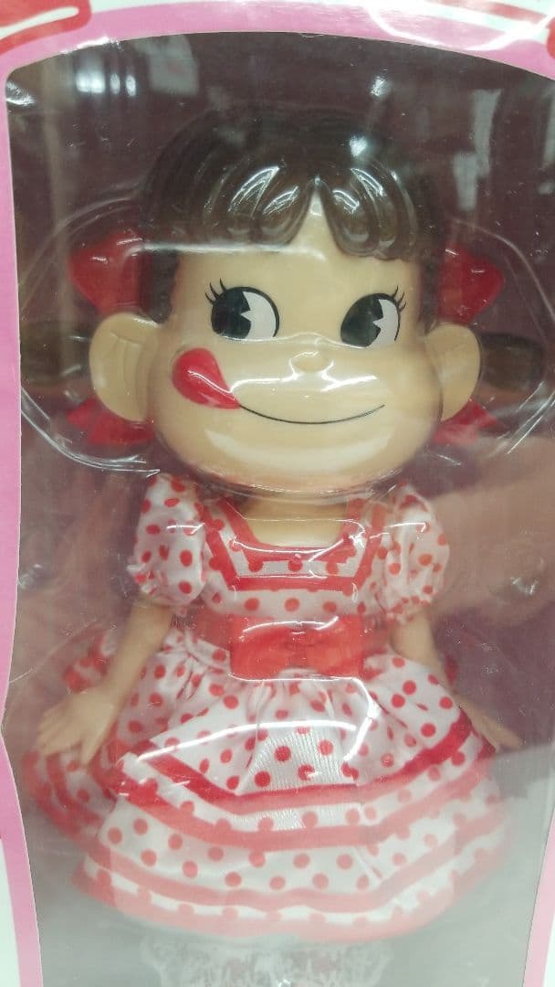 ペコちゃん人形