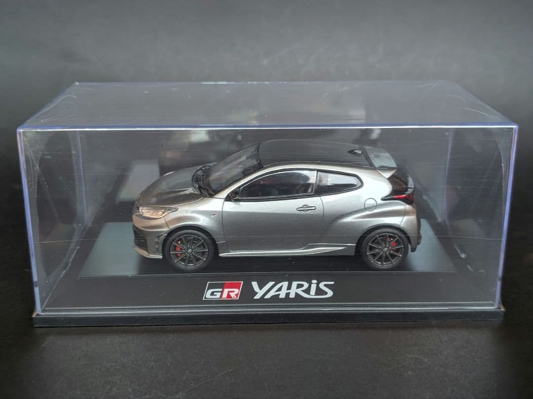【Pikanchu】TOYOTA GR ヤリス プレシャスメタル 1/30