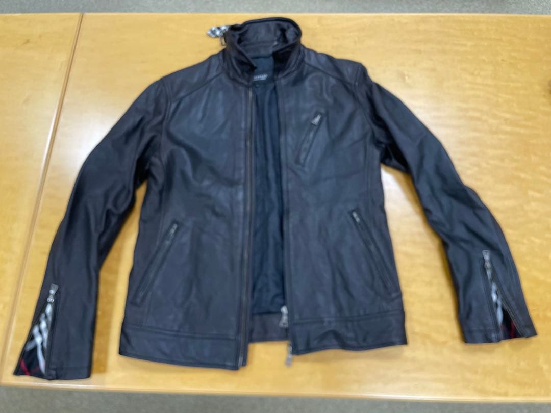 バーバリーブラックレーベル レザーシングルライダースジャケット