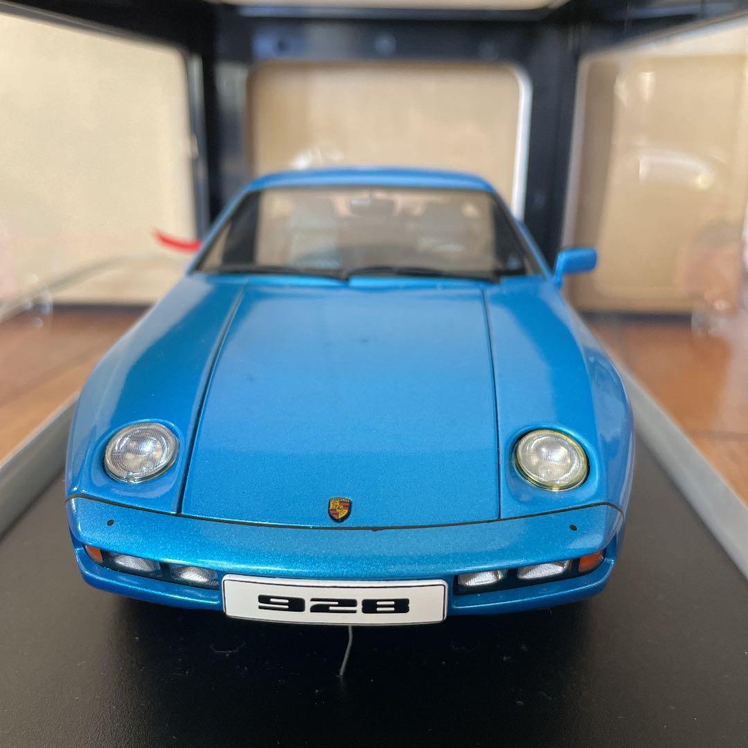 1/18 オートアート　ポルシェ928 ブルー
