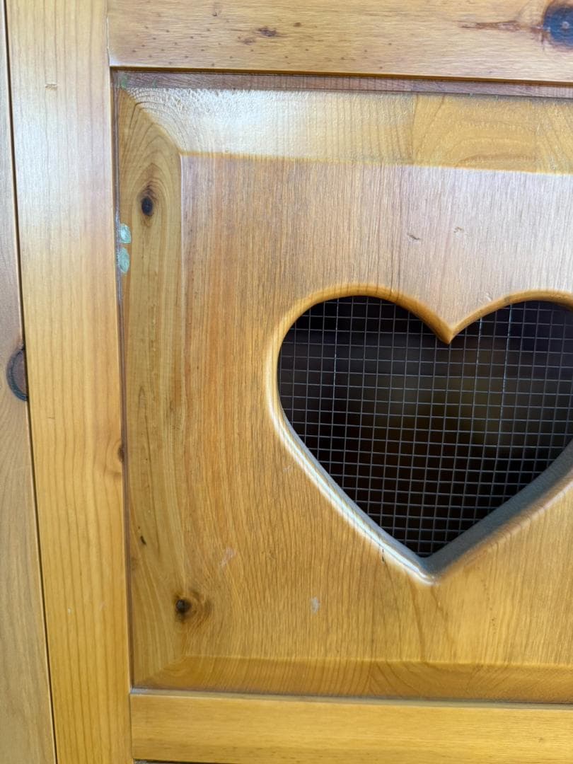 カントリー調 ハート 木製キャビネット