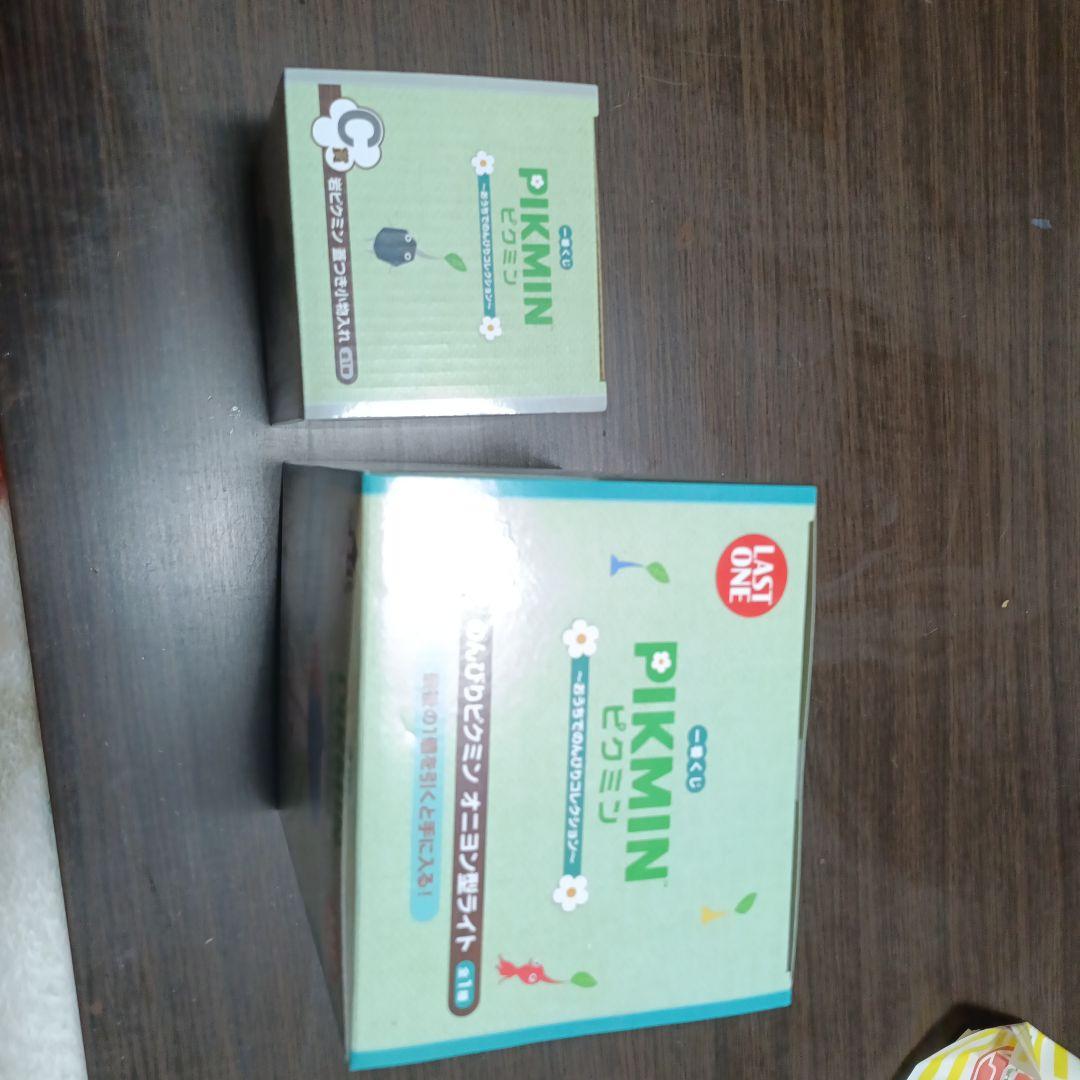 ピクミン オニヨン型ライト &岩ピクミン　蓋つき小物入れ