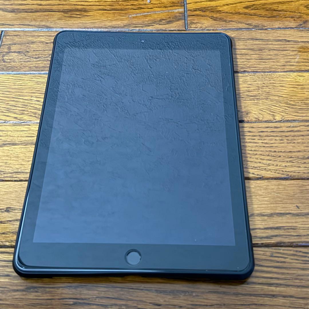 3姉妹mamaiPad 第6世代 32GB グレー