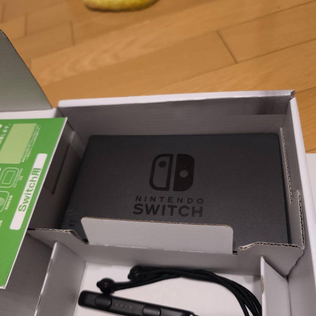 あ*や様 任天堂Switch本体