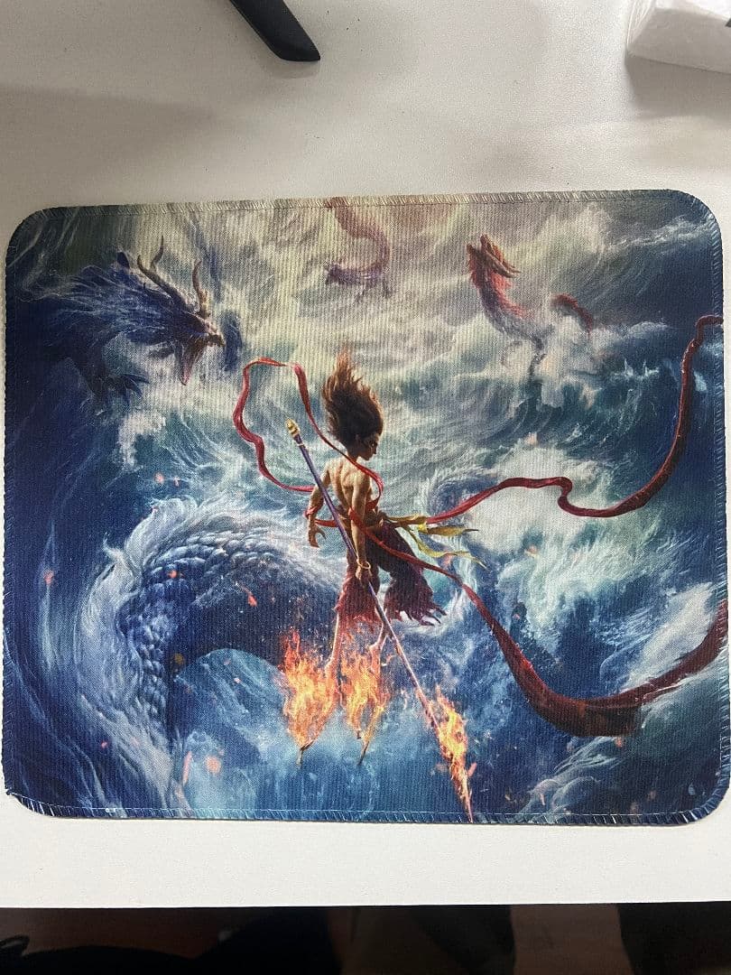 神話的なデザインのマウスパッド