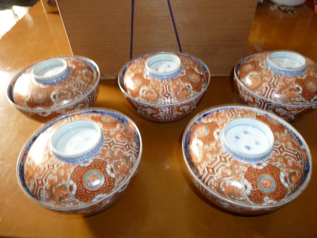 骨董　大明成化年製　古伊万里　錦蓋碗　5客セット　木箱付き