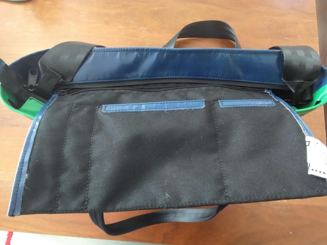 PRETAG 緑 青 ハンドバッグ