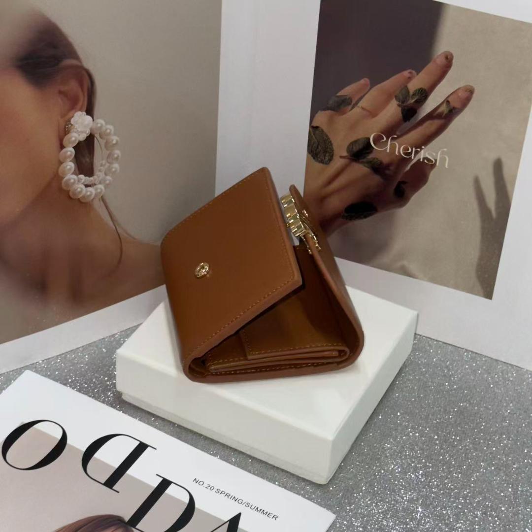 CELINE ブラウン 三つ折り財布