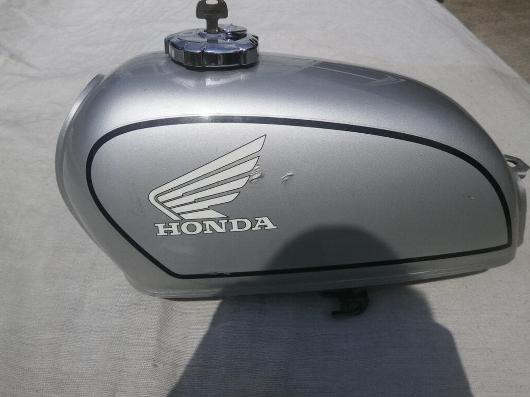 ガソリンタンク