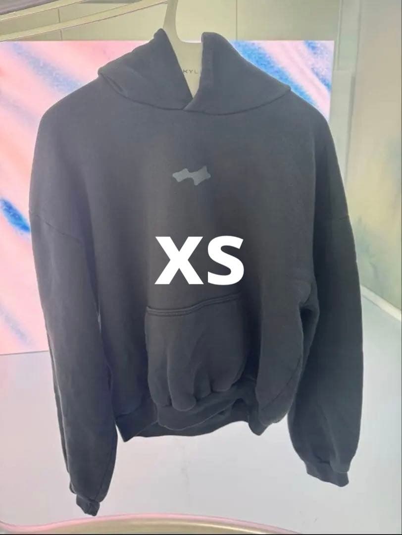 skylrk Tokyo pop up 限定　フーディー　xs