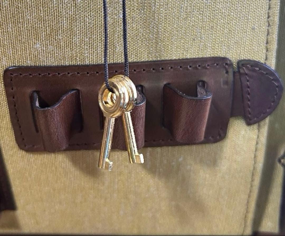 大幅に値下げしました！ 美品　公長斎小菅アタッシュケースタイプ