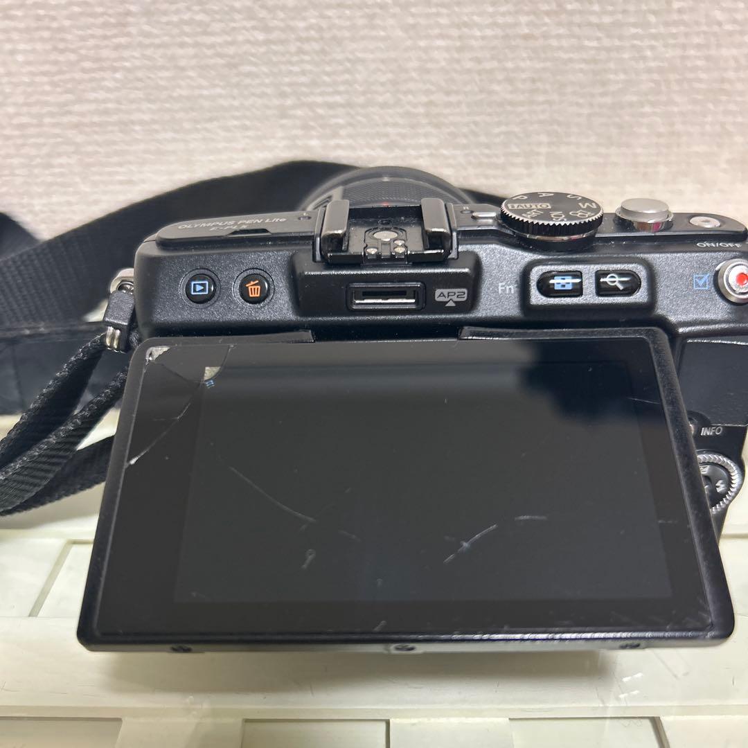 OLYMPUS ミラーレス一眼カメラ E-PL5 14-42mm
