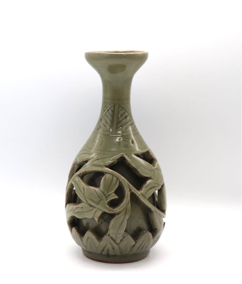 青磁　透花瓶　木箱入れ　送料込み0729