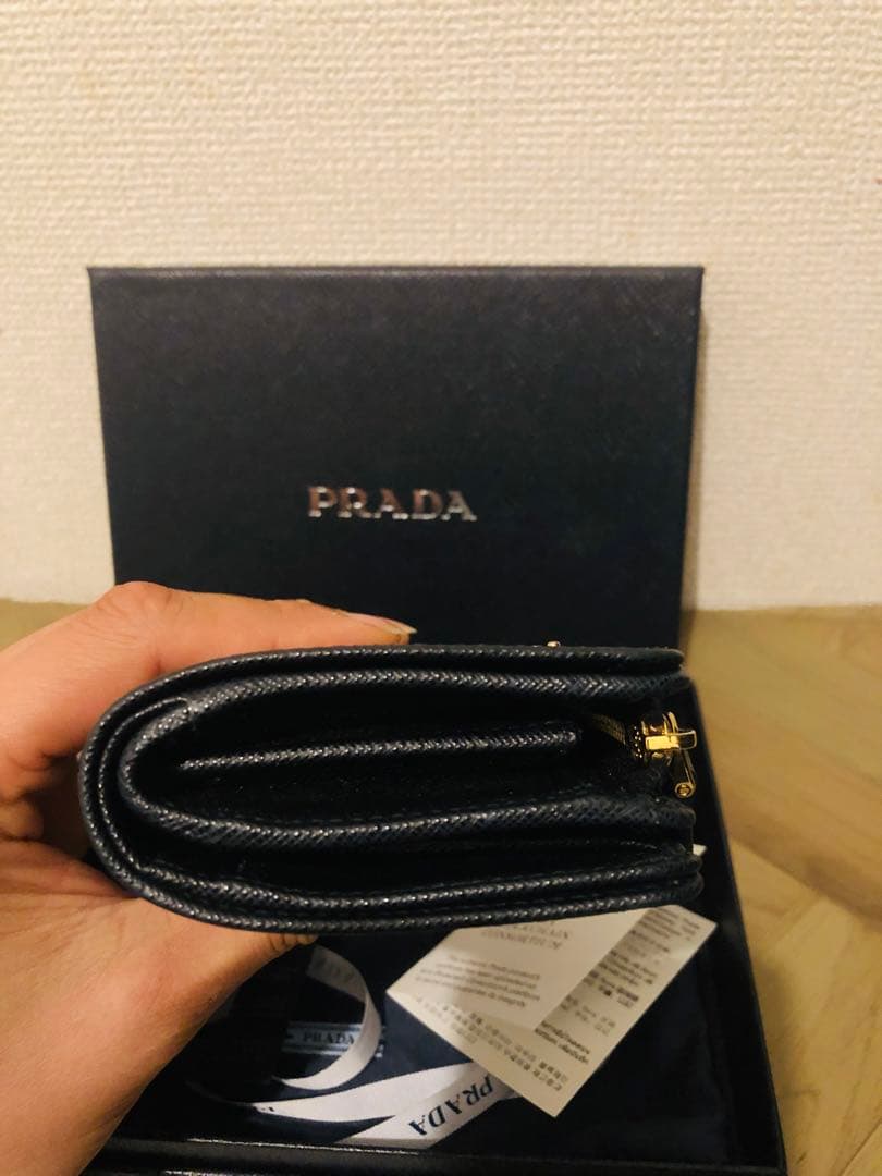 PRADA 二つ折り財布 サフィアーノレザー(ICチップ(RFID)搭載)